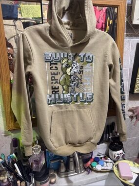 Legend sweatshirt